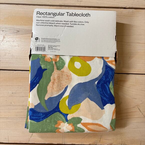 Room Essentials NWT Bright Floral Rectangular Cotton Tablecloth 60x84 - Picture 3 of 3